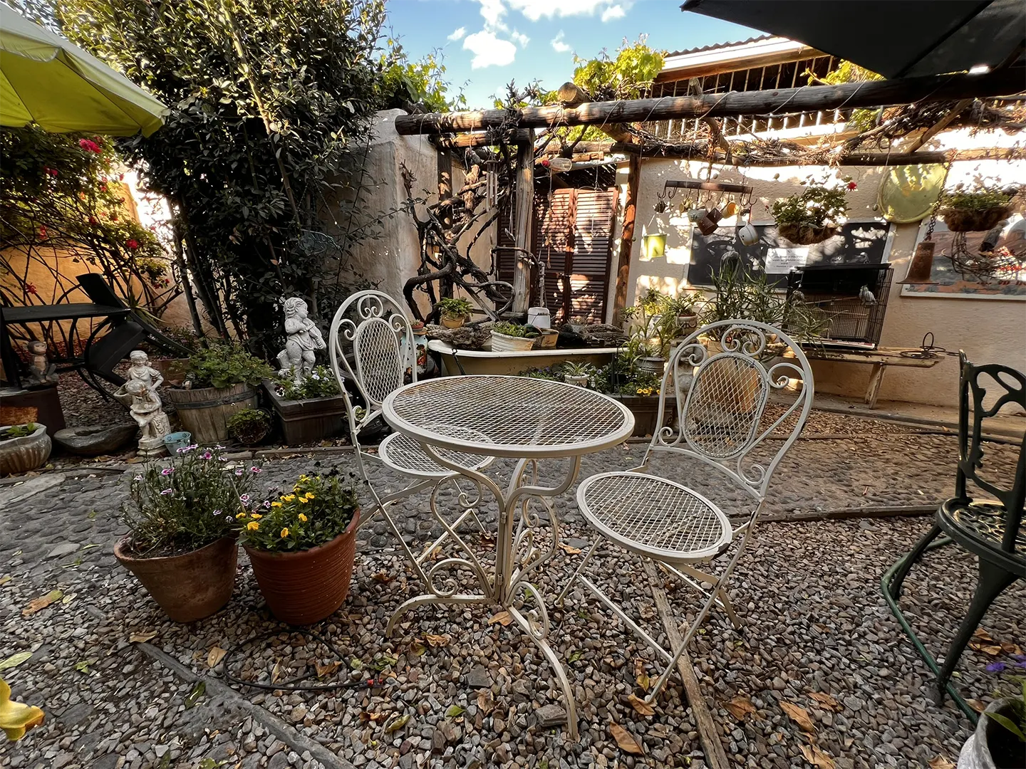 Hantam Huis outdoor seating